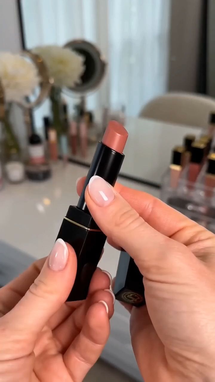 Lipstick UGC Application Ad